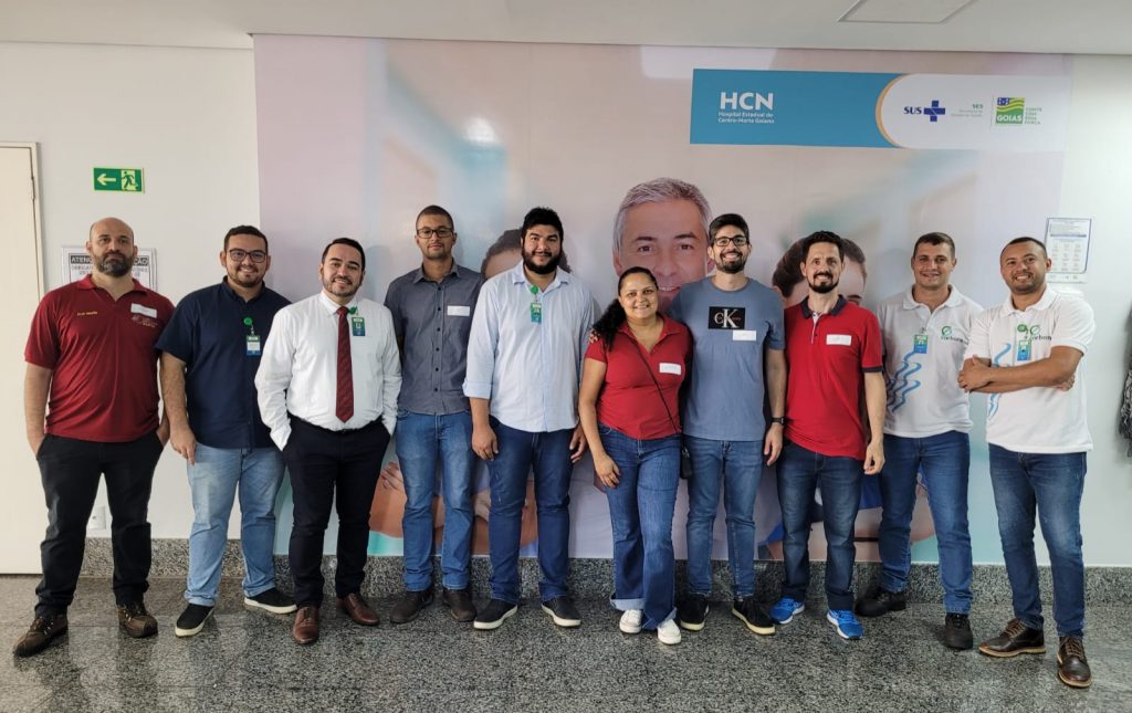 Equipe do IFG durante visita ao hospital HCN