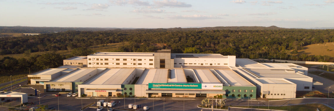 Hospital Estadual do Centro-Norte Goiano (HCN) em Uruaçu, referência em saúde com 4 anos de excelência em atendimento humanizado.
